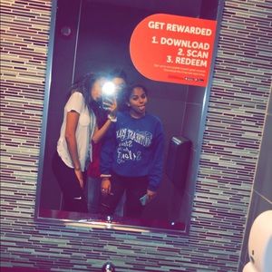 Meet your Posher, Ari